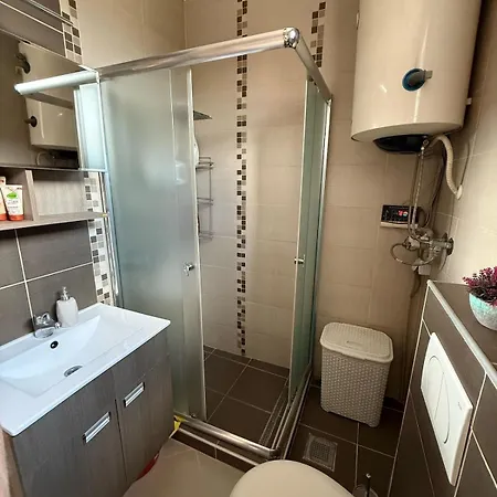 Apartment Family-friendly House In Butel Skopje