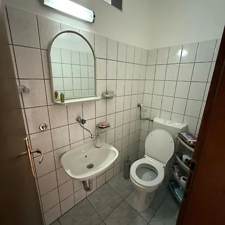 Apartment Family-friendly House In Butel Skopje